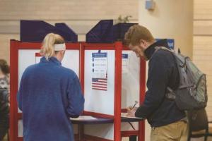 两党激战美国史上最贵中期选举|选民|民主党|美国_新浪新闻
