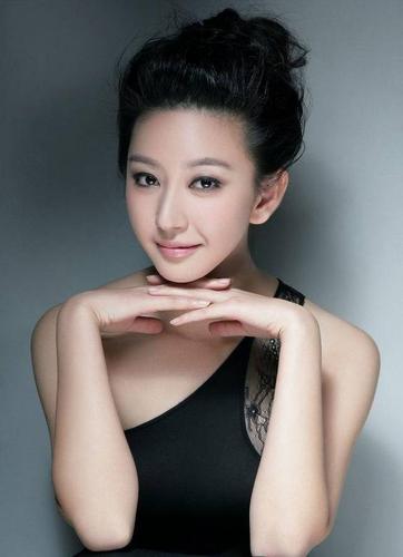 娱乐圈十位双子座女星,张柏芝张歆艺美的惊艳,可爱的是她